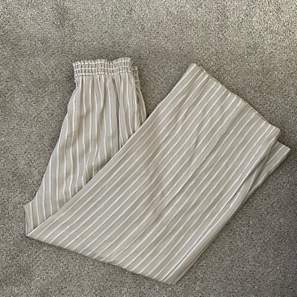 High waisted Pants - Picture 1 of 3